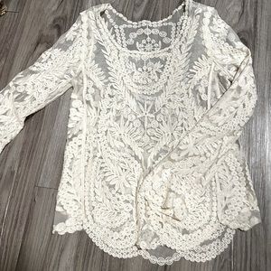 Long sleeve lace top